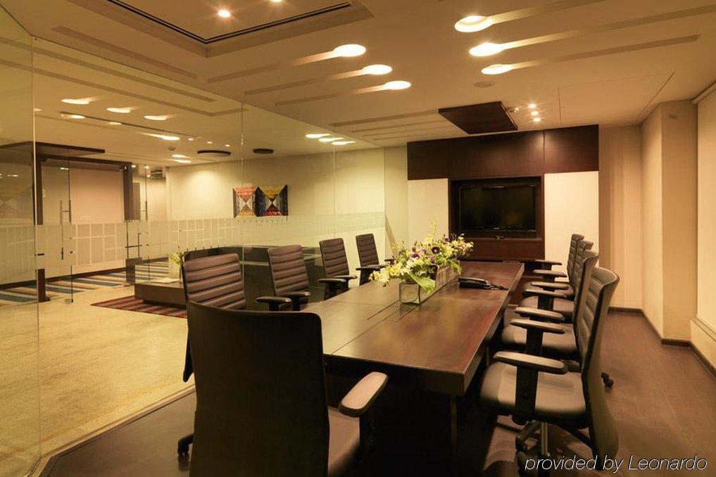 24 Tech Hotel Bangalore Luaran gambar