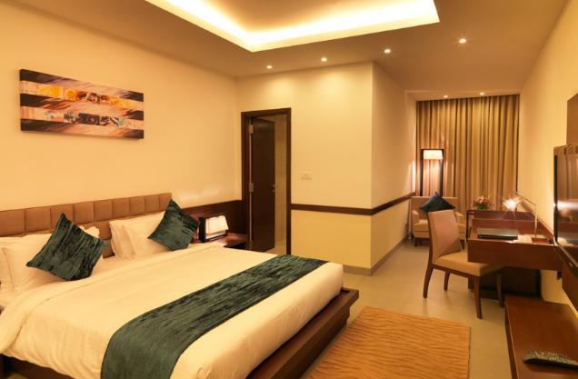 24 Tech Hotel Bangalore Luaran gambar